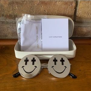 LINDA FARROW x JEREMY SCOTT SMILE SUNGLASSES